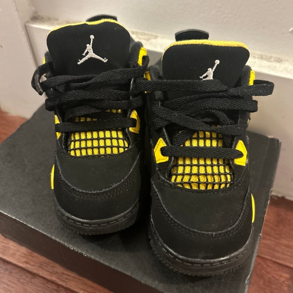 Jordan 4s - Picture 2 of 2